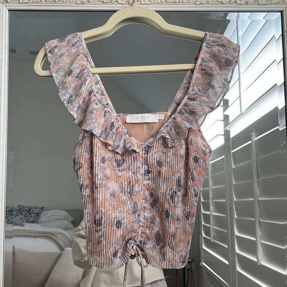 ASTR the label ruffle top - Small - Picture 4 of 7